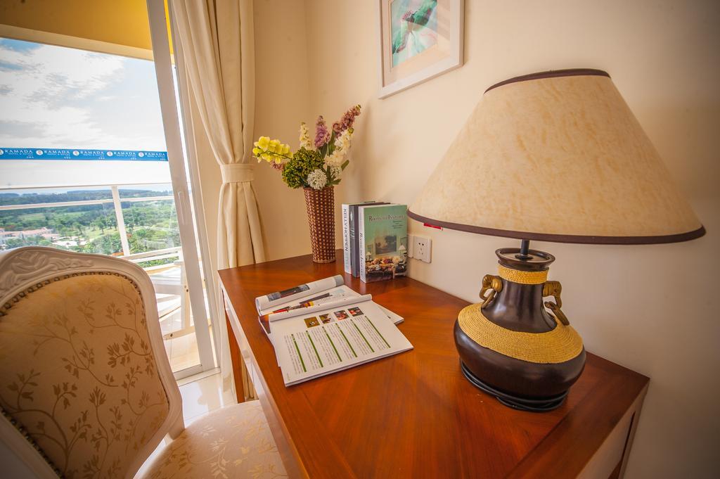 Ramada Hotel & Suites Boao Bo'ao Rum bild